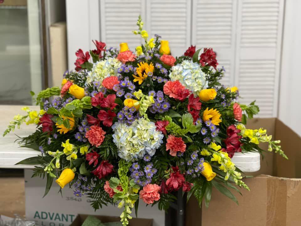 Hydrangea Mix Casket Spray – WALKER'S FLOWER BASKET, Winfield WV